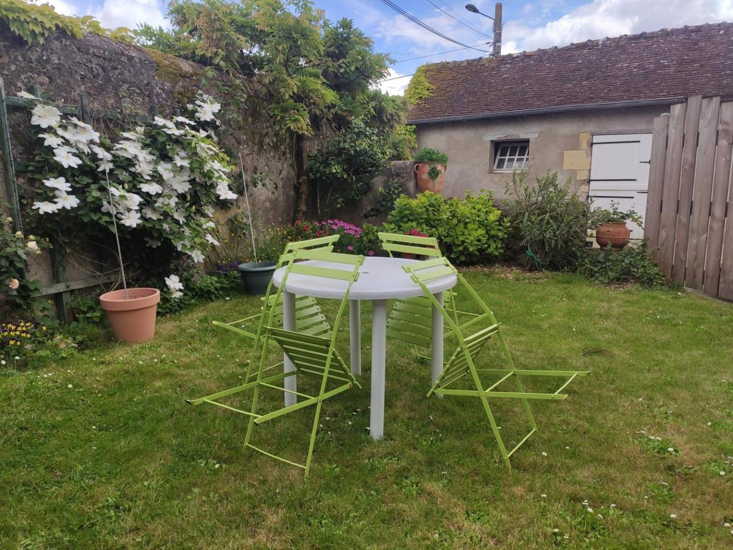 Le Relais De L'Ormeau - Charmant Gite Pour 4 Pers. Lussault-sur-Loire Екстер'єр фото